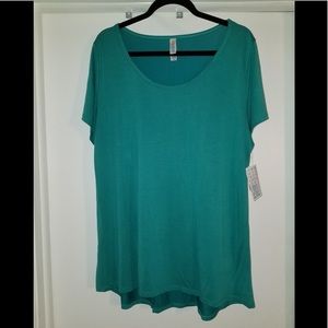 Lularoe “Classic T” Shirt